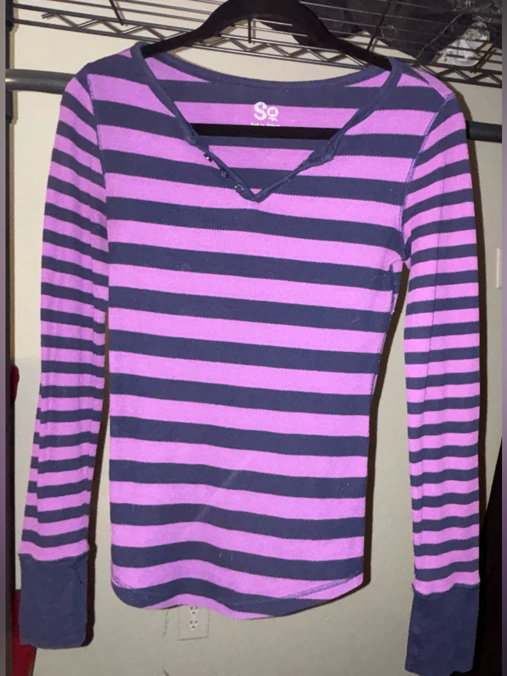 SO Women’s Purple/Blue Striped Henley V-Neck Long Sleeve Tee M Y2K emo scene